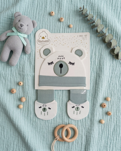 Newborn Hat & Mittens Set – Gentle Skin Protection