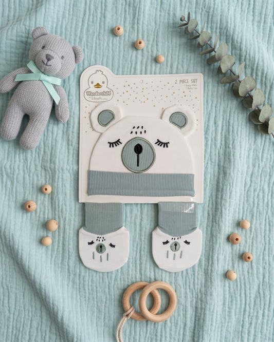 Newborn Hat & Mittens Set – Gentle Skin Protection